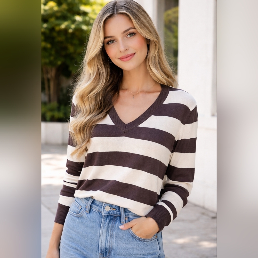 F21 Striped Soft Lightweight V-neck